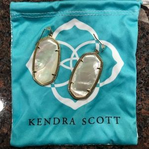 Kendra Scott Ivory Pearl/Gold Danielle Earrings